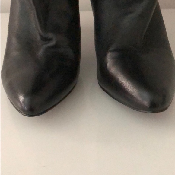 GUESS GENUINE LEATHER OVER THE KNEE HEELED BOOTS - Picture 3 of 8